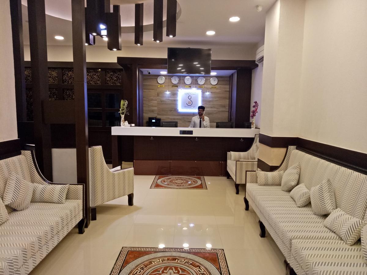 Gateway Salalah Hotel Apartments エクステリア 写真